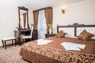Фото номера Апартаменты Делюкс Отель Hotel &amp; Restauracja Gniecki г. Хрубешув 10